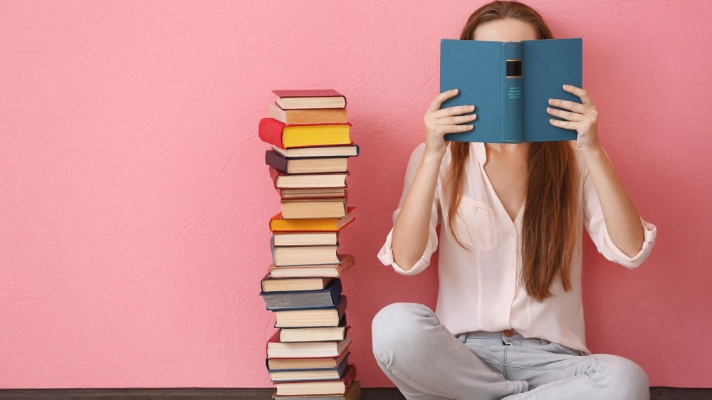 Perché leggere libri ricarica la mente